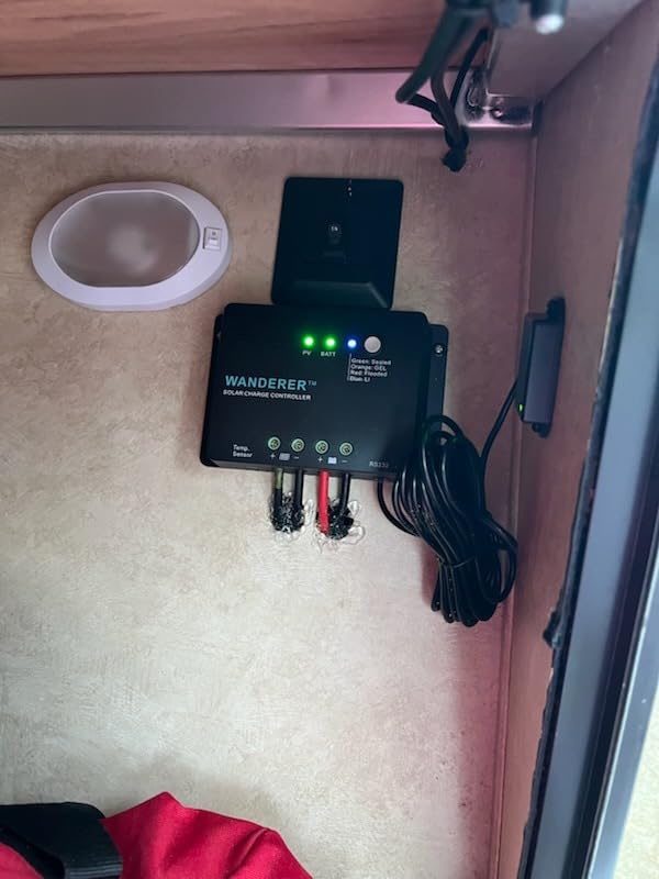 Renogy 200 Watts 12 Volts Monocrystalline RV Solar Panel Kit with Adventurer 30A LCD PWM PWM Charge Controller and Mounting Brackets for RV, Boats, Trailer, Camper, Marine, Off-Grid Solar Power System customer photo 2
