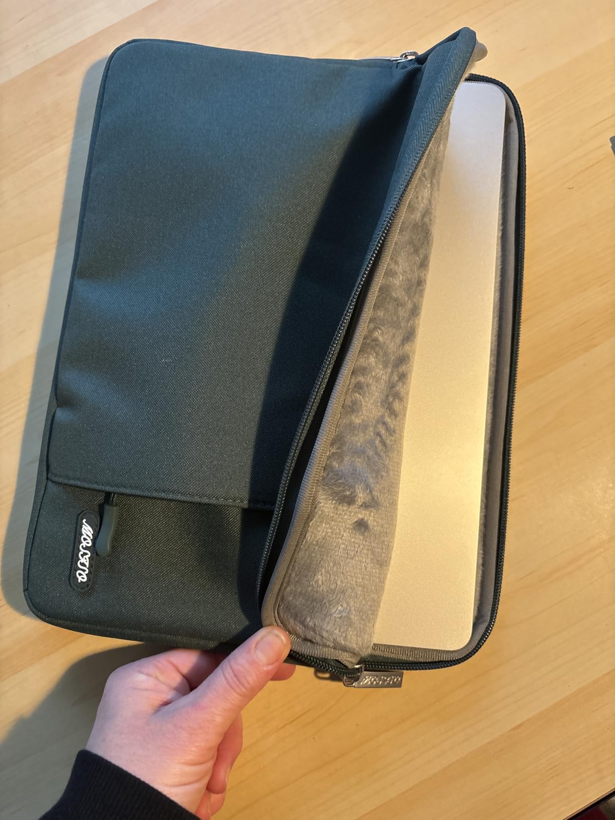 MOSISO Laptop Case 15 inch, 15 inch Laptop Sleeve Compatible with MacBook Air M5 A3448 M4 A3241 M3 A3114 M2 A2941 2026-2023, Dell XPS, Polyester Vertical Computer Sleeve Bag with Pocket, Black customer photo 1