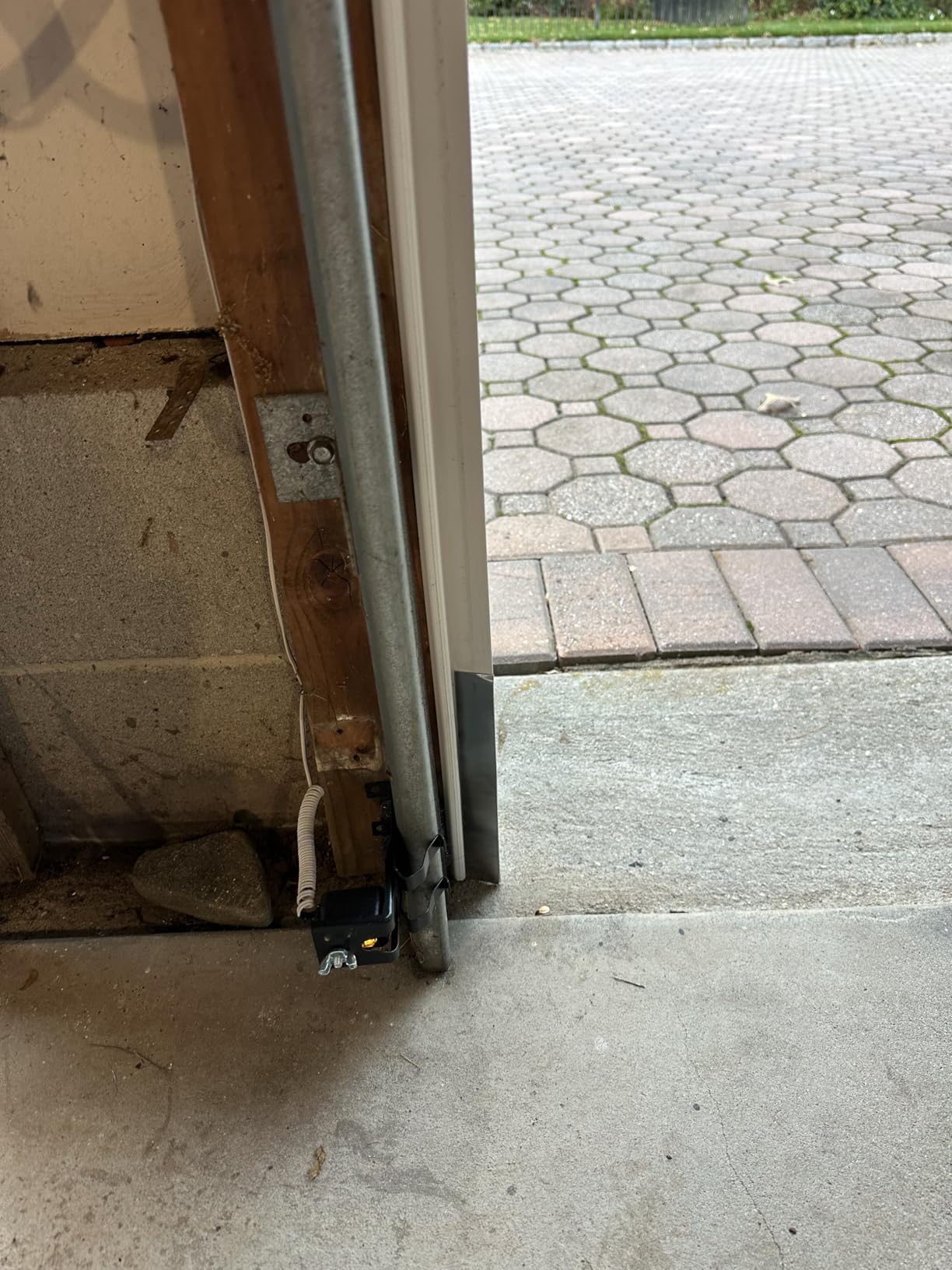 Stainless Steel Garage Door Rodent Shield; 1 Door Kit with 8-inch Door Strips (Pack of 2); Keep Rats and Mice Out; Suitable for Residential and Commercial Use customer photo 1