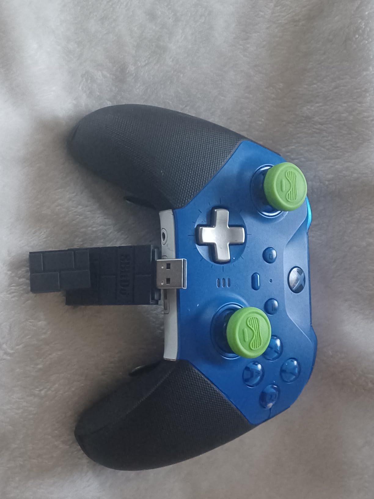 8BitDo USB Wireless Adapter 2 (Black Edition) customer photo 2