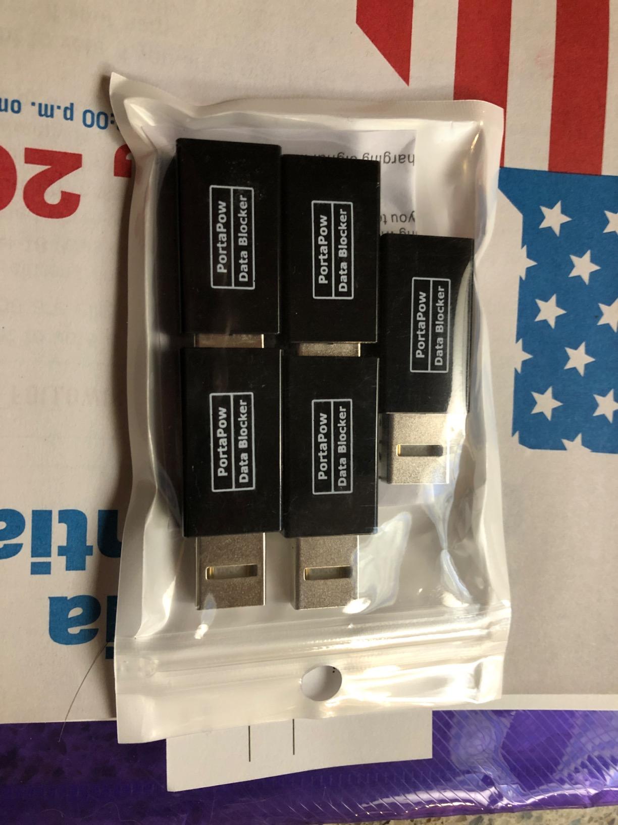 PortaPow USB Data Blocker (Black 5 Pack) - Protect Against Juice Jacking customer photo 2
