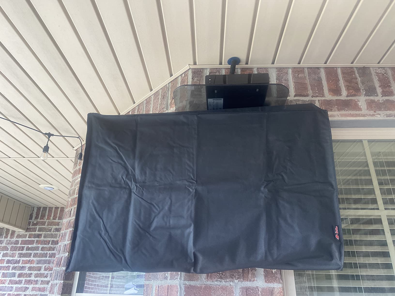 Outdoor TV Cover 40 to 43 inches, Waterproof and Weatherproof, Fits Up to 39.5''W x 25''H for Outside Flat Screen TV customer photo 1