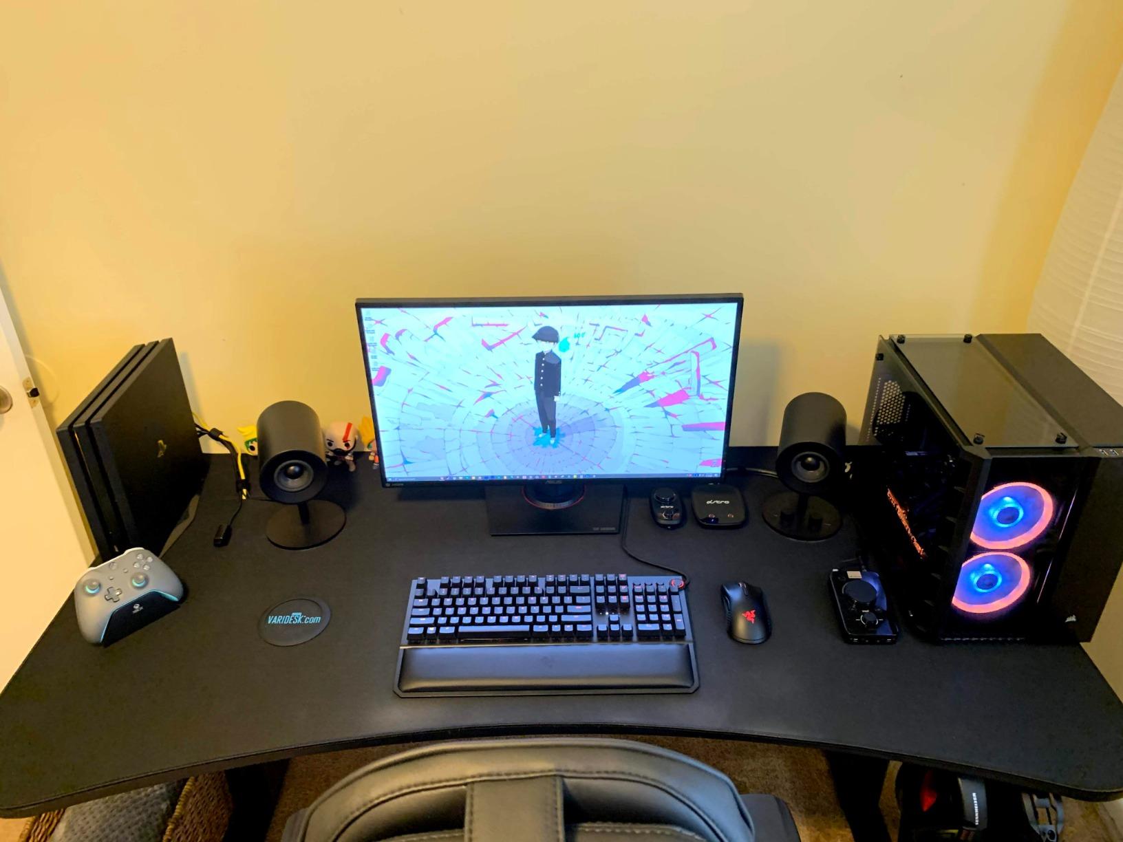 Arozzi Arena Large Gamer Desk - 63x32 inch Adjustable Height PC Gaming Desk With Storage For Cables & Triple-Monitor Support - Full-Surface Washable Mousepad - Pure Black customer photo 1