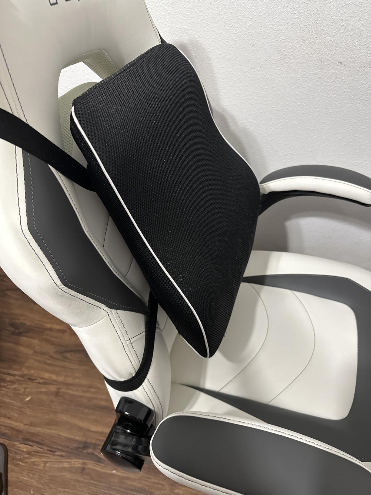 Lumbar Support Pillow for Office Chair, Office Home Essentials,Gifts for Mom,Dad, Back Support Pillow for Car, Chair Cushions,Back Pain Relief Improve Posture,Mesh Cover Double Adjustable Straps customer photo 2