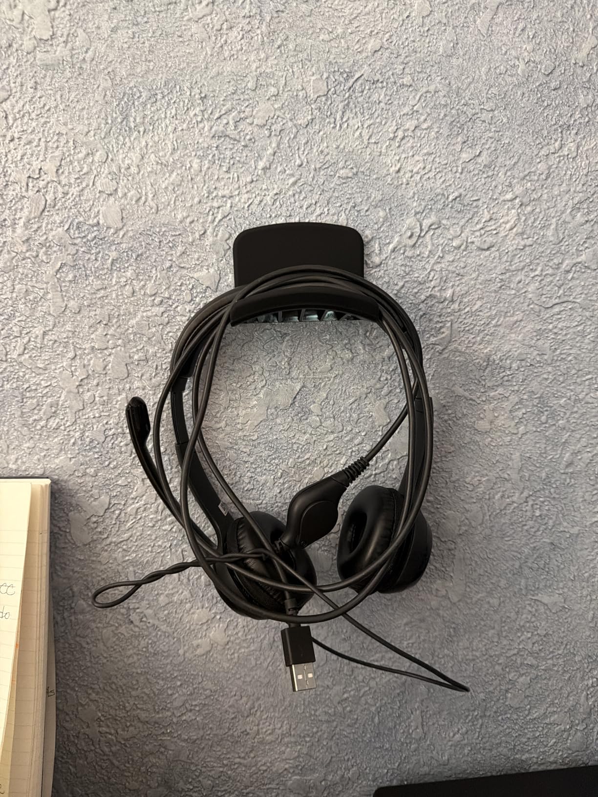 Avantree Neetto HS907 - Headphone Hanger Holder Wall Mount, Headset Hook Under Desk, Universal customer photo 2