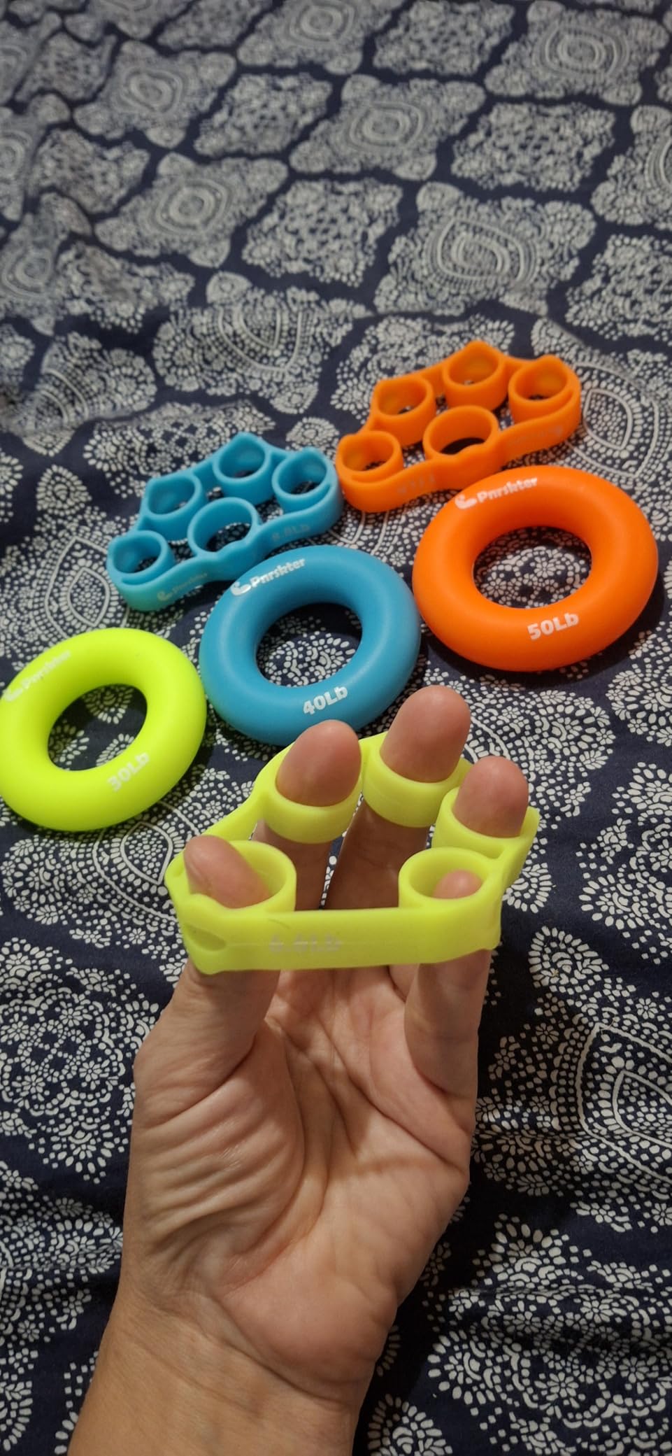 Pnrskter Hand Grip Strengthener, Finger Exerciser, Grip Strength Trainer (6 PCS),New Material,Forearm Grip Workout, Finger Stretcher, Relieve Wrist Pain, Carpal Tunnel, Trigger Finger, Mallet Finger and More. customer photo 2