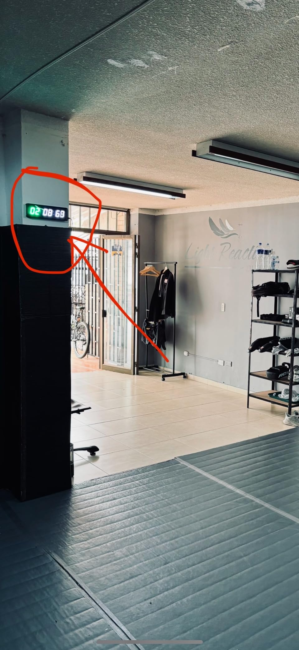 LED Interval Timer Count Down/Up Clock Stopwatch with Remote for Home Gym Fitness customer photo 1