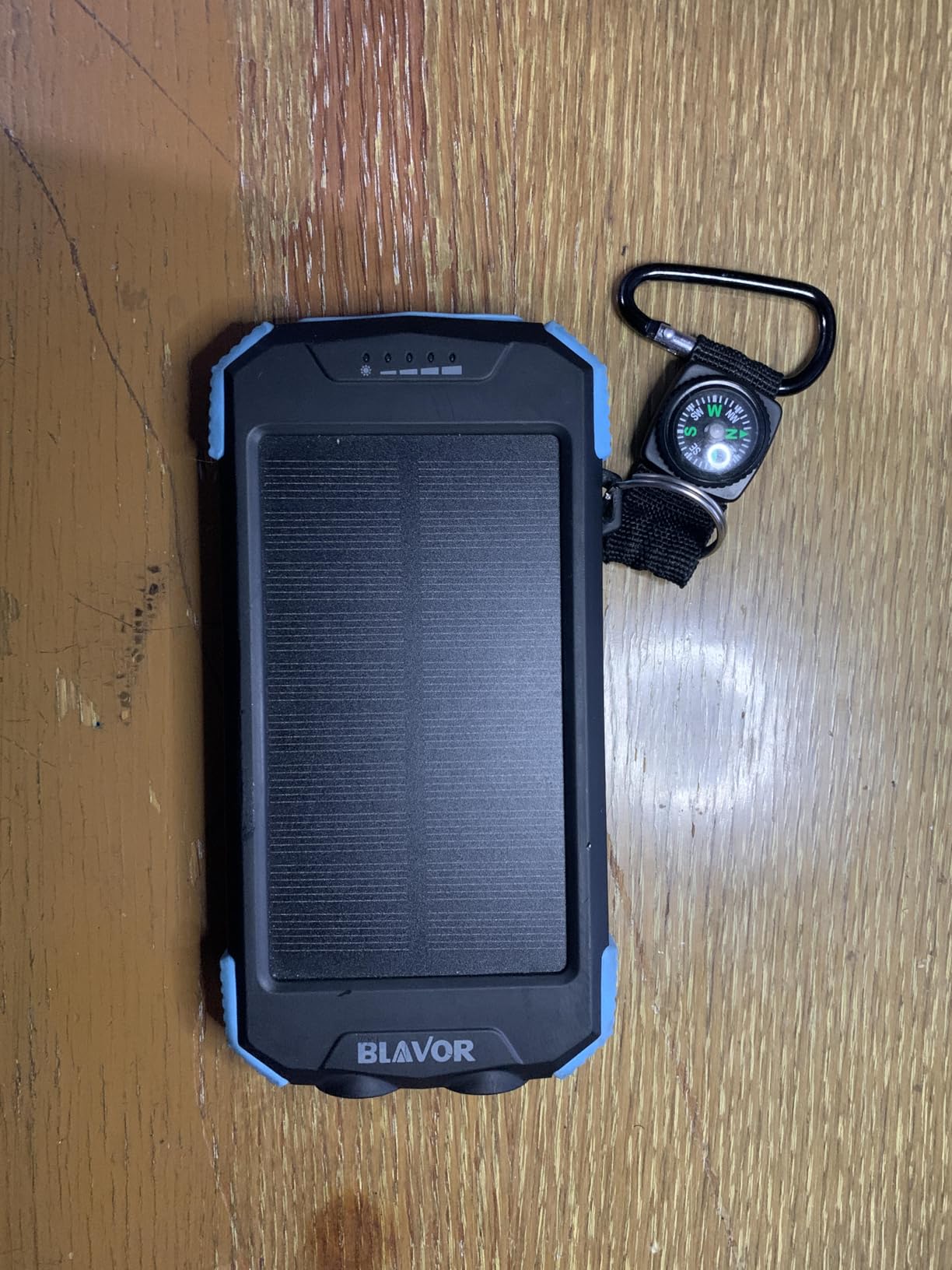 BLAVOR Solar Power Bank 10,000mAh, Portable Wireless Charger, 20W Fast Charging External Battery Pack with USB C for Cell Phones, Solar Panel Charging with Dual Flashlight for Camping customer photo 2