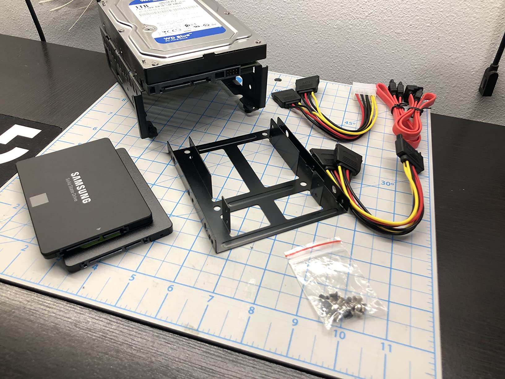 Dual SSD/HDD Metal Mounting Bracket kit 2.5 to 3.5, Convert Any 2.5 inch Solid State Drive/HDD Into One 3.5 inch Drive Bay customer photo 2