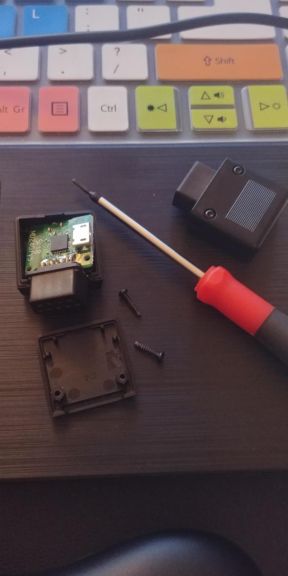 8Bitdo M30 2.4G Wireless Gamepad for the Original Sega Genesis and Sega Mega Drive - Sega Genesis, Black customer photo 2