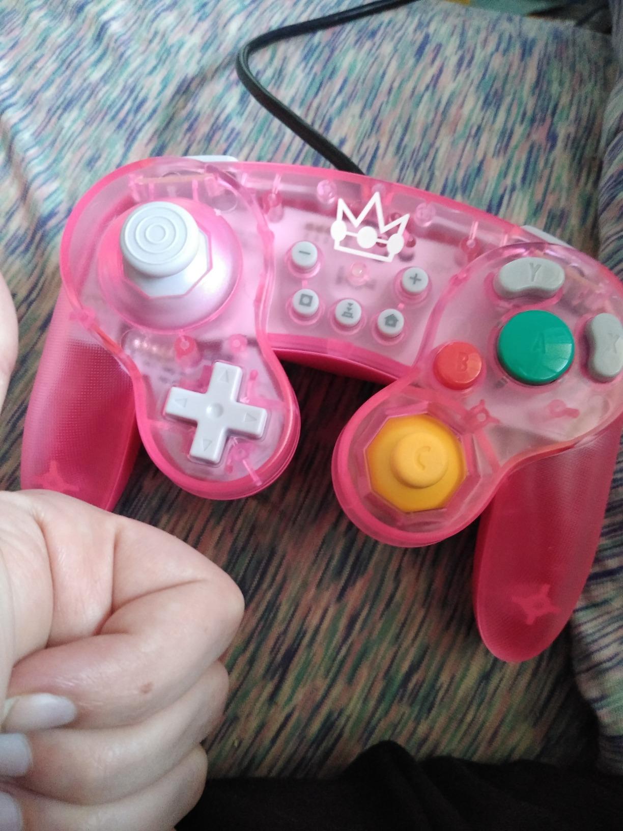 HORI Nintendo Switch Battle Pad (Luigi) GameCube Style Controller Officially Licensed By Nintendo - Nintendo Switch customer photo 2
