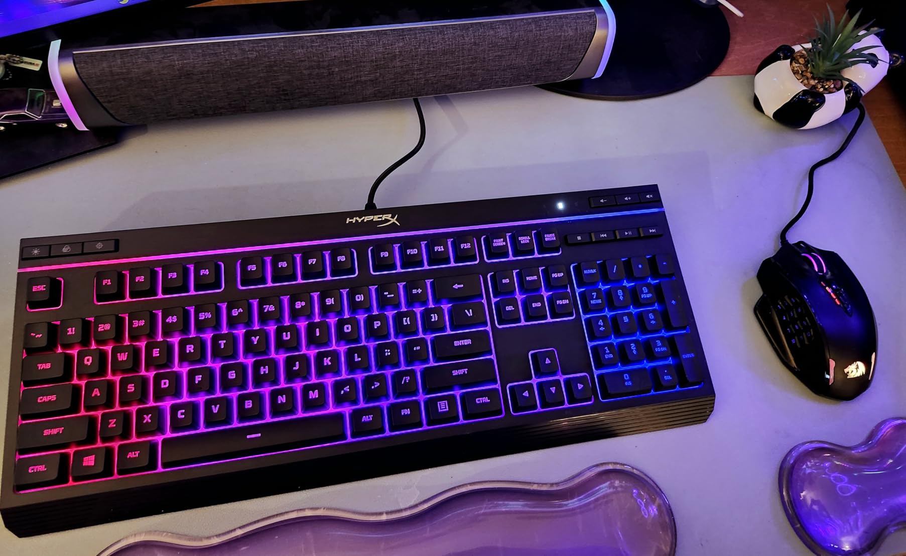 HyperX Alloy Core RGB - Membrane Gaming Keyboard, Comfortable Quiet Silent Keys with RGB LED Lighting Effects, Spill Resistant, Dedicated Media Keys, Compatible with Windows 10/8.1/8/7 customer photo 1