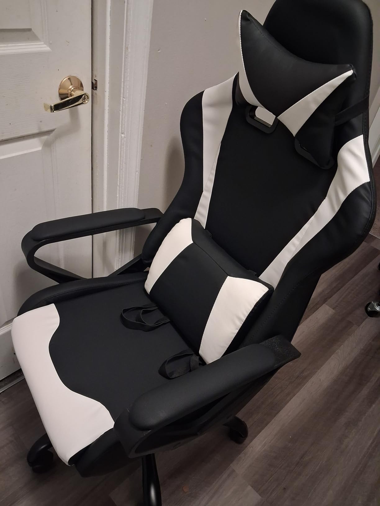 BestOffice High-Back Gaming Chair PC Office Chair Computer Racing Chair PU Desk Task Chair Ergonomic Executive Swivel Rolling Chair with Lumbar Support for Back Pain Women, Men,White customer photo 2
