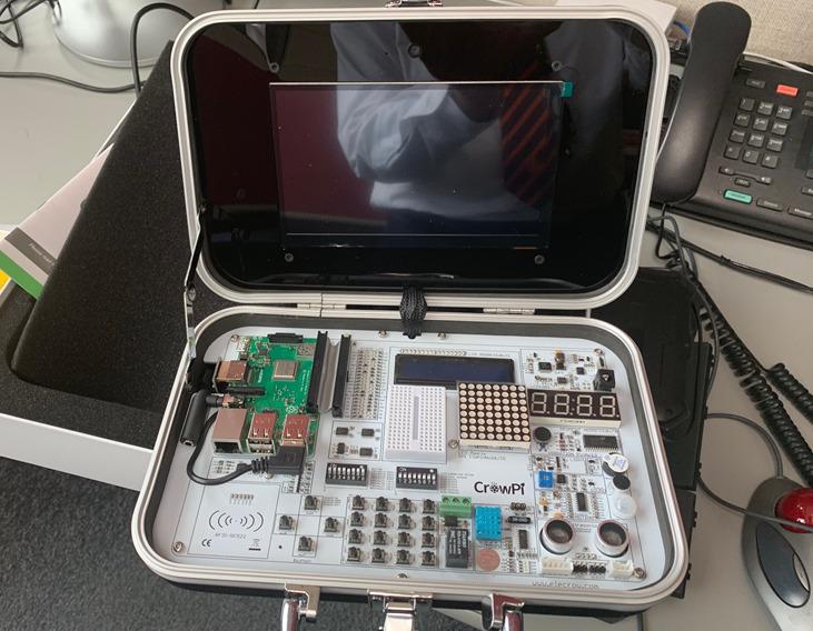 ELECROW for Raspberry Pi 5 8GB Kit, with Pi 5 8GB Single Board Computer, Crowpi Pi 5 Case Kit with 9inch Display, Compatible with Raspberry Pi 5 Learning Programming Kit with Sensors (8GB RAM) customer photo 2