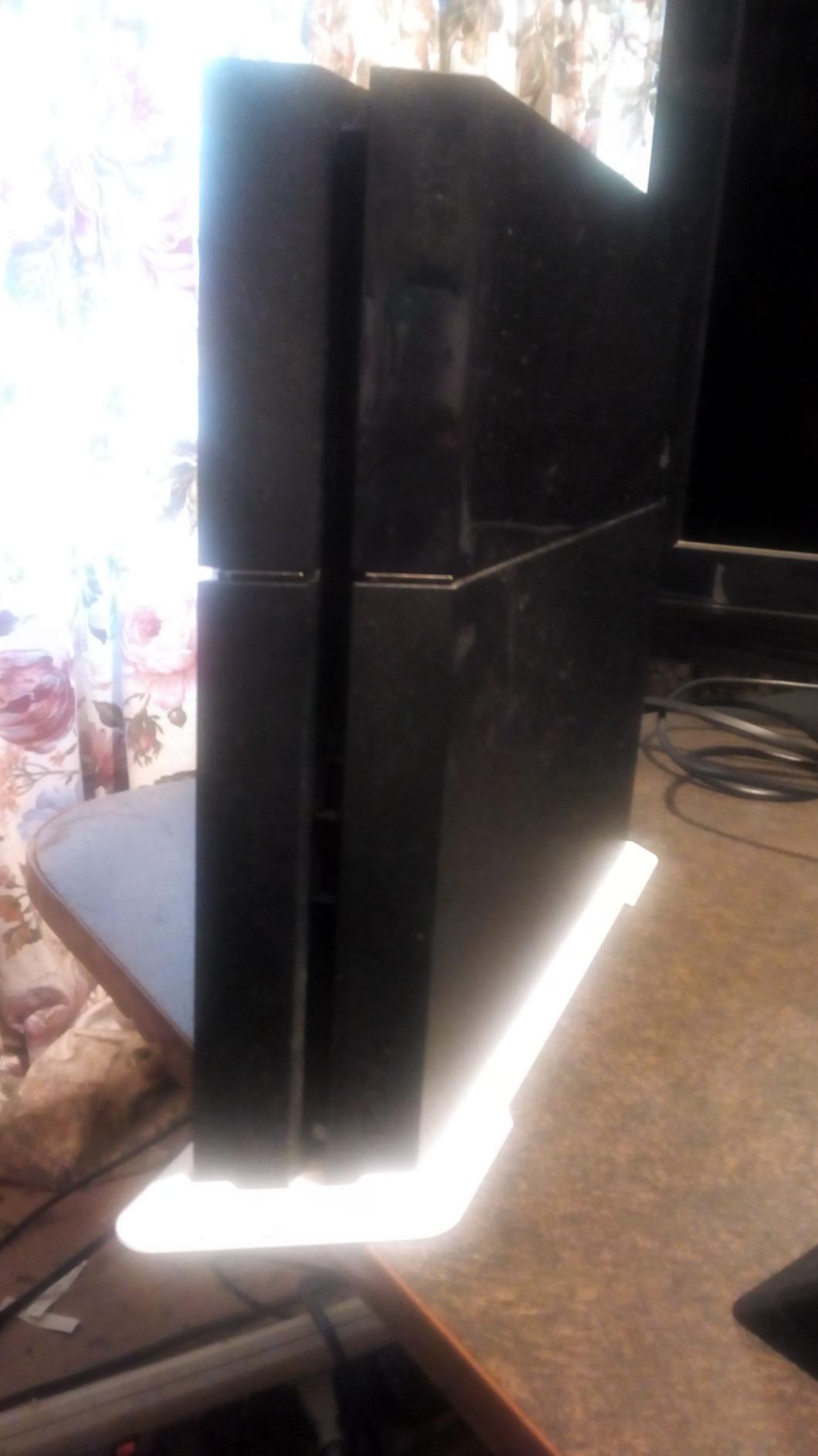 Vertical Stand for PS4, Vertical Cooling Stand Bracket Mount Holder for PlayStation 4 Console (PS4 Not Include) - Black customer photo 2