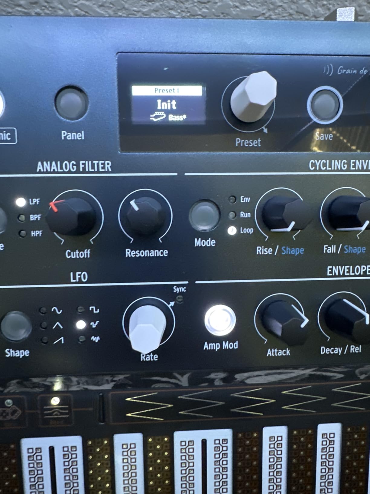 Arturia MicroFreak Synthesizer Keyboard - 25-Key Hybrid Synth with PCB Keyboard, Wavetable & Digital Oscillators, Analog Filters customer photo 2