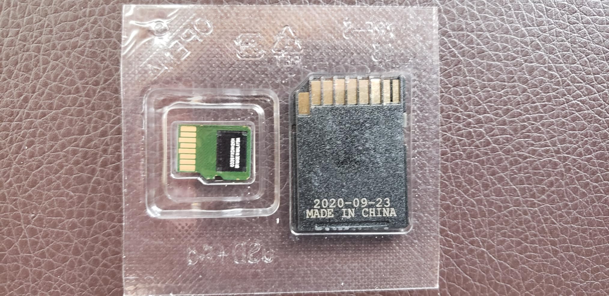 1TB Extreme microSDXC UHS-I Memory Card with Adapter - Up to 160MB/s, C10, U3, V30, 4K, A2, Micro SD - SDSQXA1-1T00-GN6MA customer photo 2