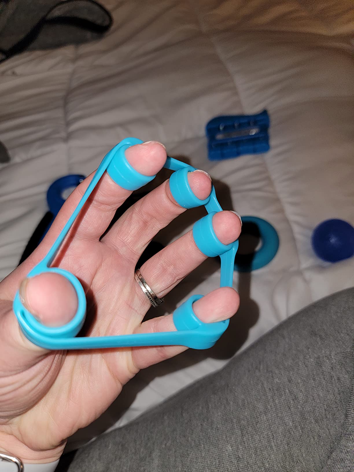 Grip Strength Trainer 7 Pack Adjustable, Finger Stretcher Resistance Extensor Bands, Finger Exerciser, Hand Gripper Strength Ring & Stress Ball customer photo 2