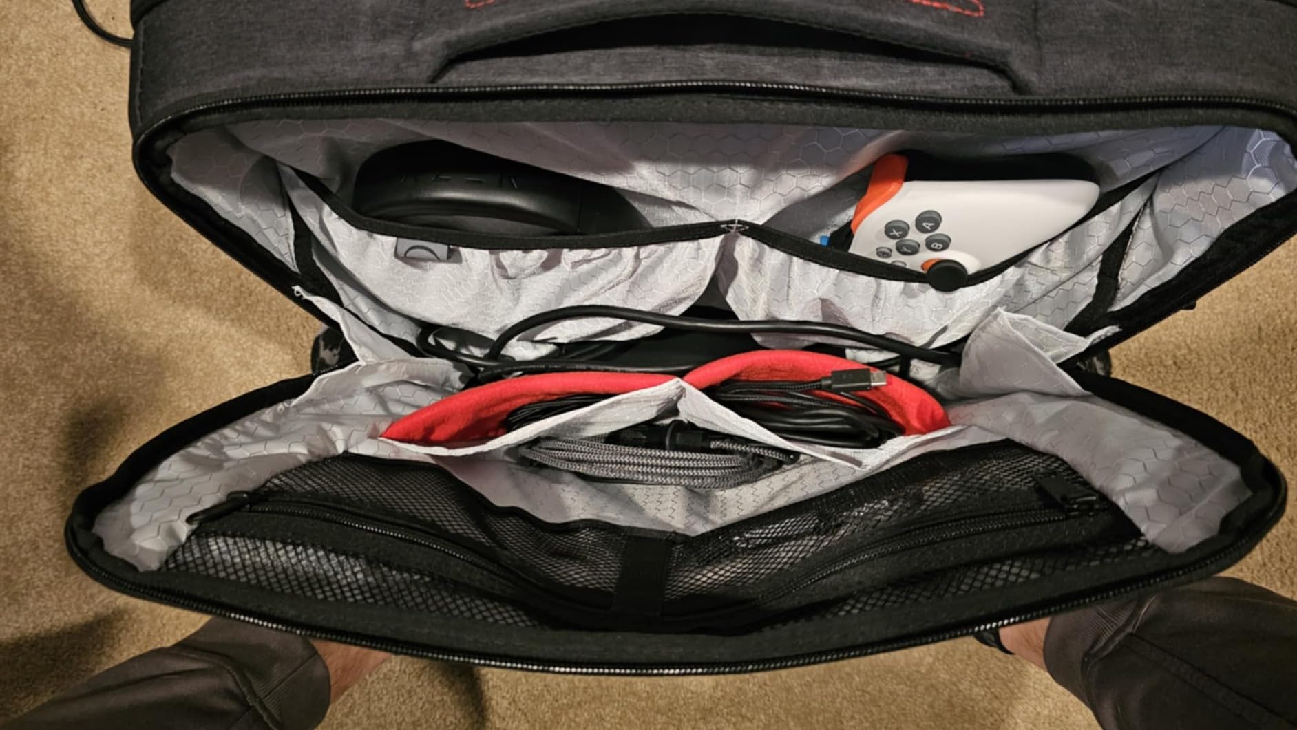 Mobile Edge Elite Messenger Bag, Specifically Designed for Alienware Area 51m Gaming Laptops 17