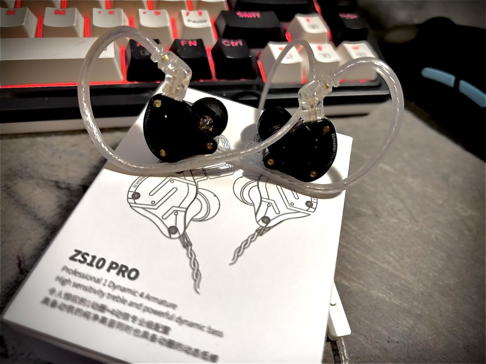 Linsoul KZ ZS10 Pro, 4BA+1DD 5 Driver in Ear Monitor, HiFi Wired Earbuds, Gaming Earbuds, Hybrid IEM Earphones with Stainless Steel Faceplate, Detachable Cable for Musician (with Mic, Black) customer photo 1