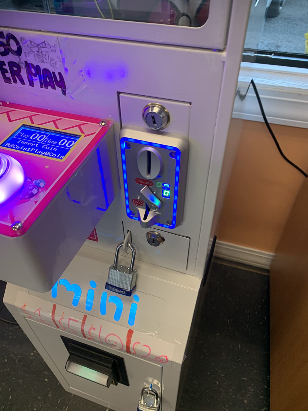 TW-389 Anti Finishing Colorful LED Light Coin Mech Acceptor Coins Selector for Arcade Machines/Toy Vending Machines/Slot Machine customer photo 2