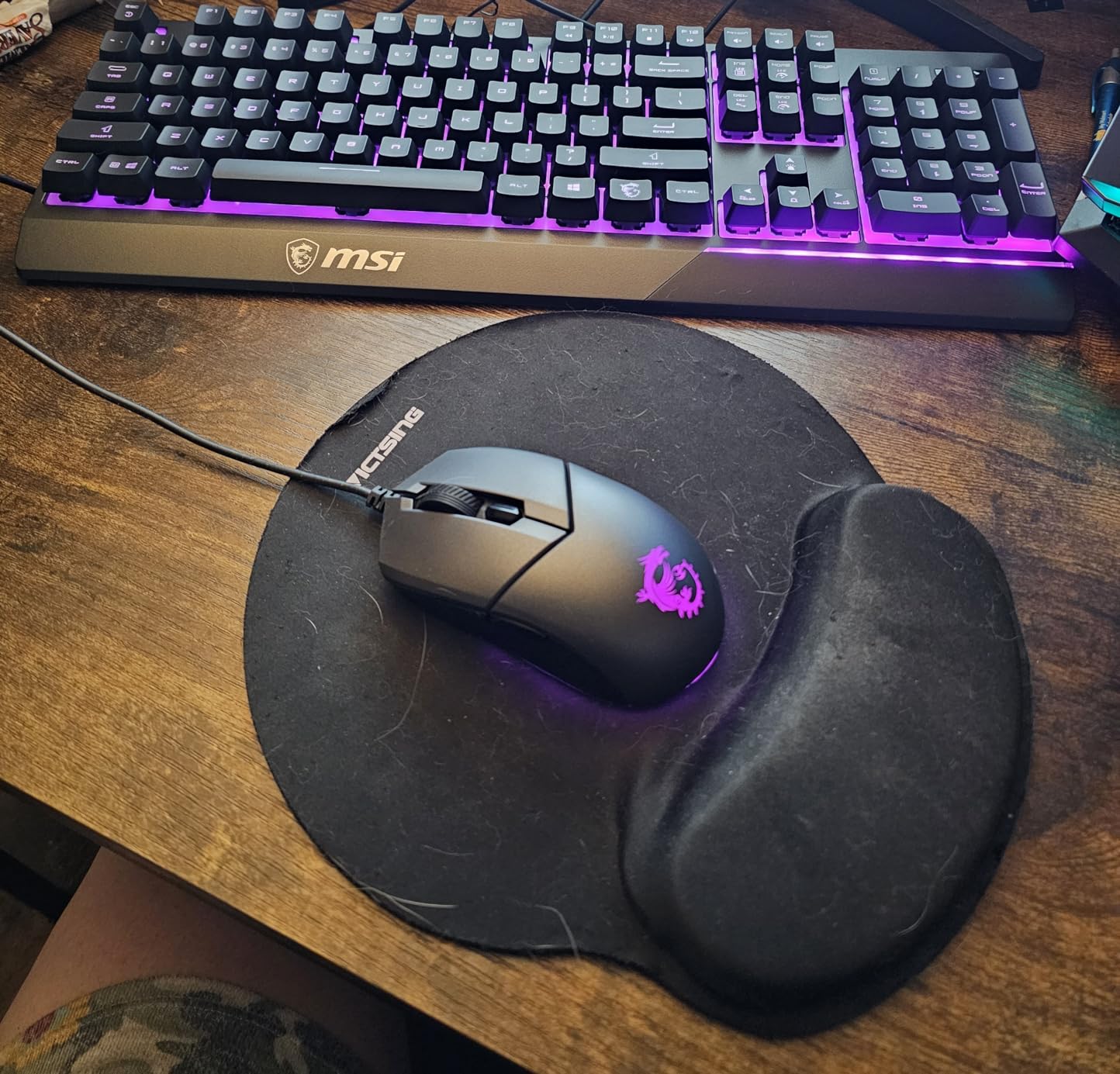 Vigor GK30 Combo, 6-Zone RGB GK30 Gaming Keyboard & GM11 Gaming Mouse, Water Repellent & Splash-Proof, 5000 DPI customer photo 2