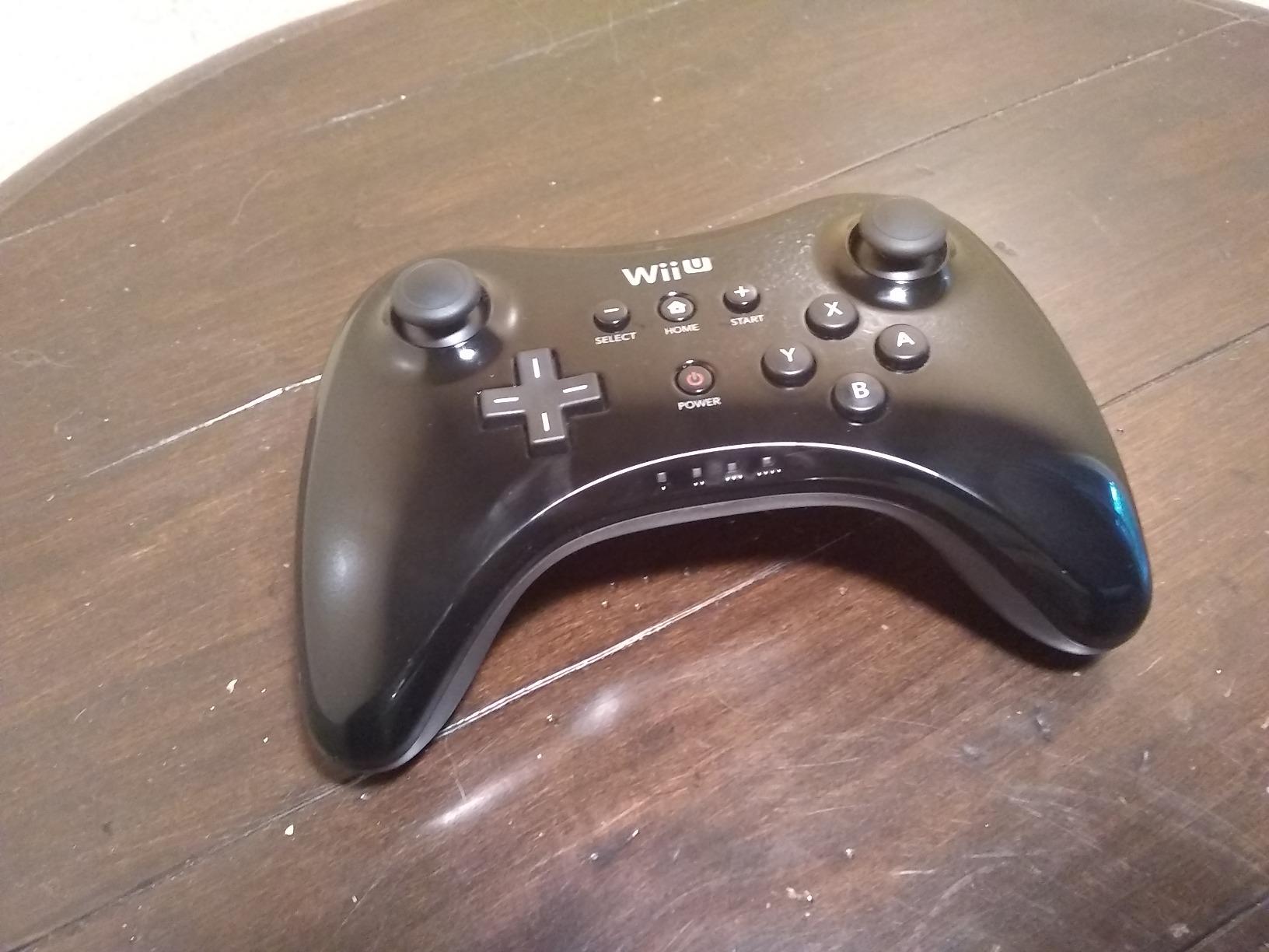 Wii U Pro Controller - White (Renewed) customer photo 1