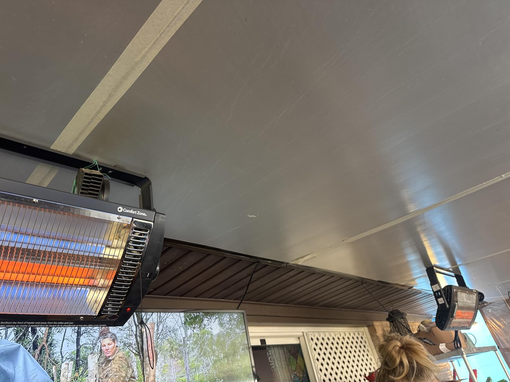 Comfort Zone 1500W Ceiling Mounted Dual Quartz Radiant Heater - Infrared Workshop Heater with 90 Degree Adjustable Tilt, Built-in Halogen Light & Pull String Control - Overheat Protection, Black customer photo 1
