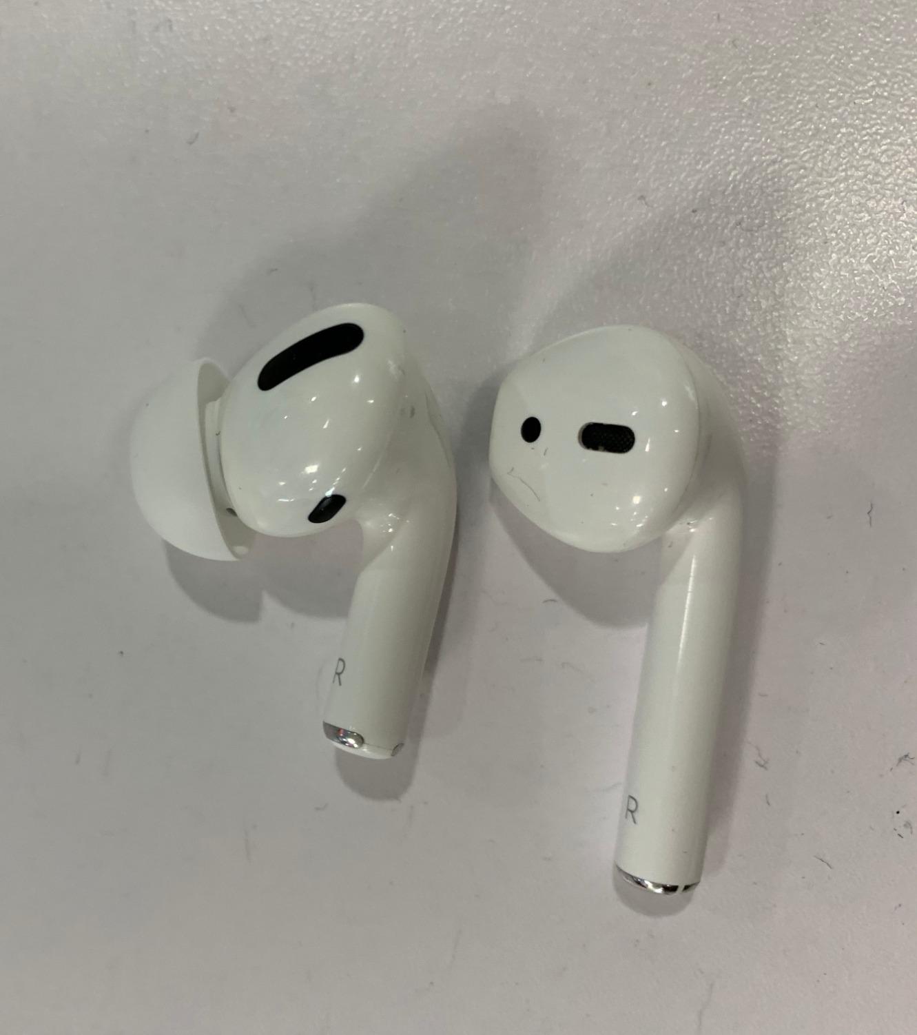 AirPods Pro customer photo 1