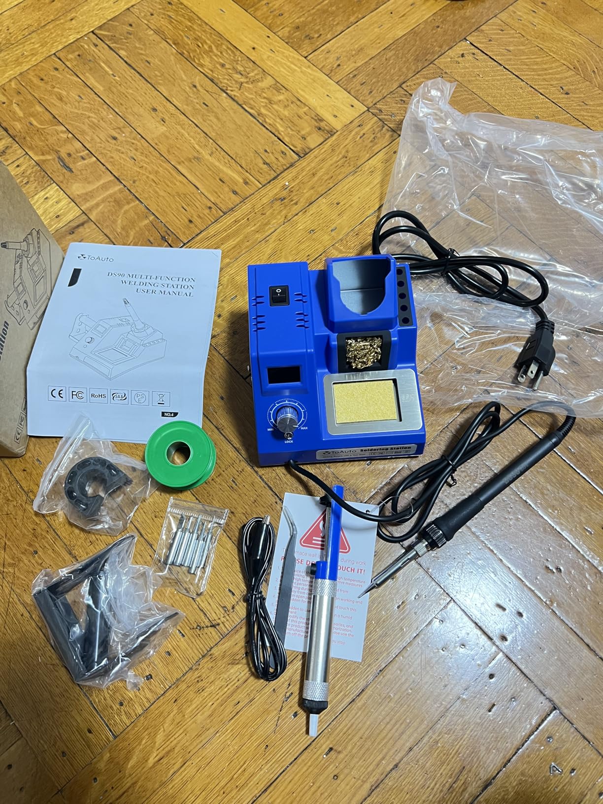 TOAUTO DS90 Soldering Station-°F & °C Dual Digital Display Soldering Iron Station Kit, 90W Soldering Iron, 302℉- 842℉ Temperature, Anti-Static & Grounding Wire, Auto Standby & Sleep, 5 Solder Tips, Blue customer photo 2