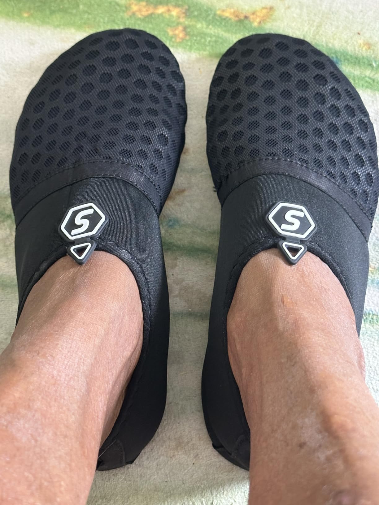 Water Shoes Quick-Dry Aqua Socks Barefoot Slip-on for Beach Pool Swim River Yoga Lake Surf Women Men Black SK001 customer photo 1
