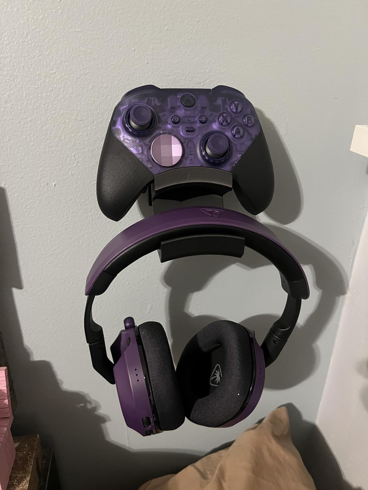 Colossus - Gamepad Controller & Headphone Hanger Holder - Designed for Xbox ONE, PS4, PS3, Dualshock, Switch, PC, Steelseries, Steam & More, Black by Brainwavz customer photo 1