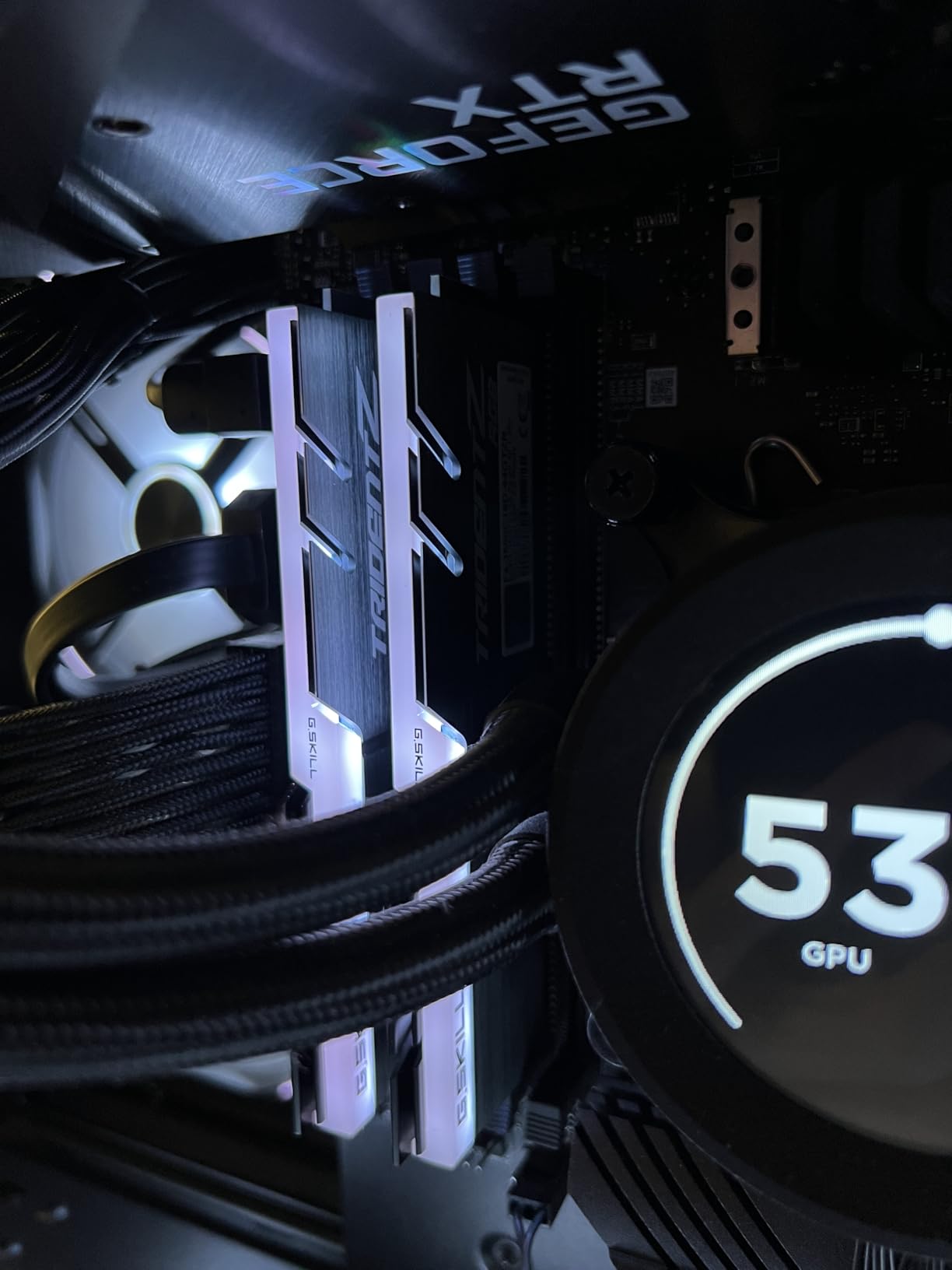 G.SKILL Trident Z RGB Series DDR4 RAM (XMP) 64GB (2x32GB) 3600MT/s CL18-22-22-42 1.35V Intel AMD Desktop Computer Memory U-DIMM (F4-3600C18D-64GTZR) customer photo 2