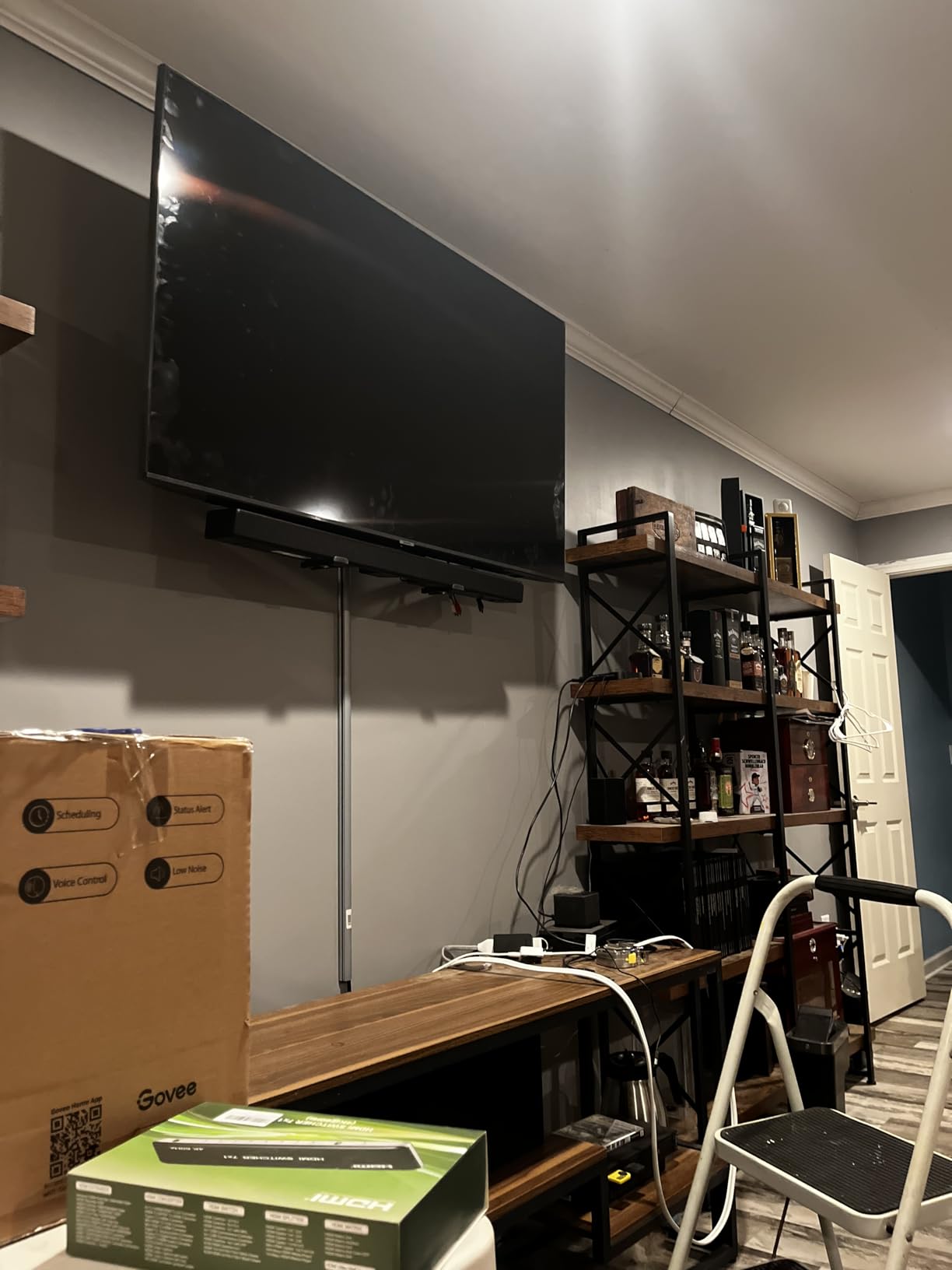ECHOGEAR Sound Bar Mounting Brackets for TVs - Adjust Height & Depth for Maximum Compatibility Between Your TV & Soundbar - Works with with LG, Vizio, Bose, Dolby Atmos Speakers & More customer photo 2
