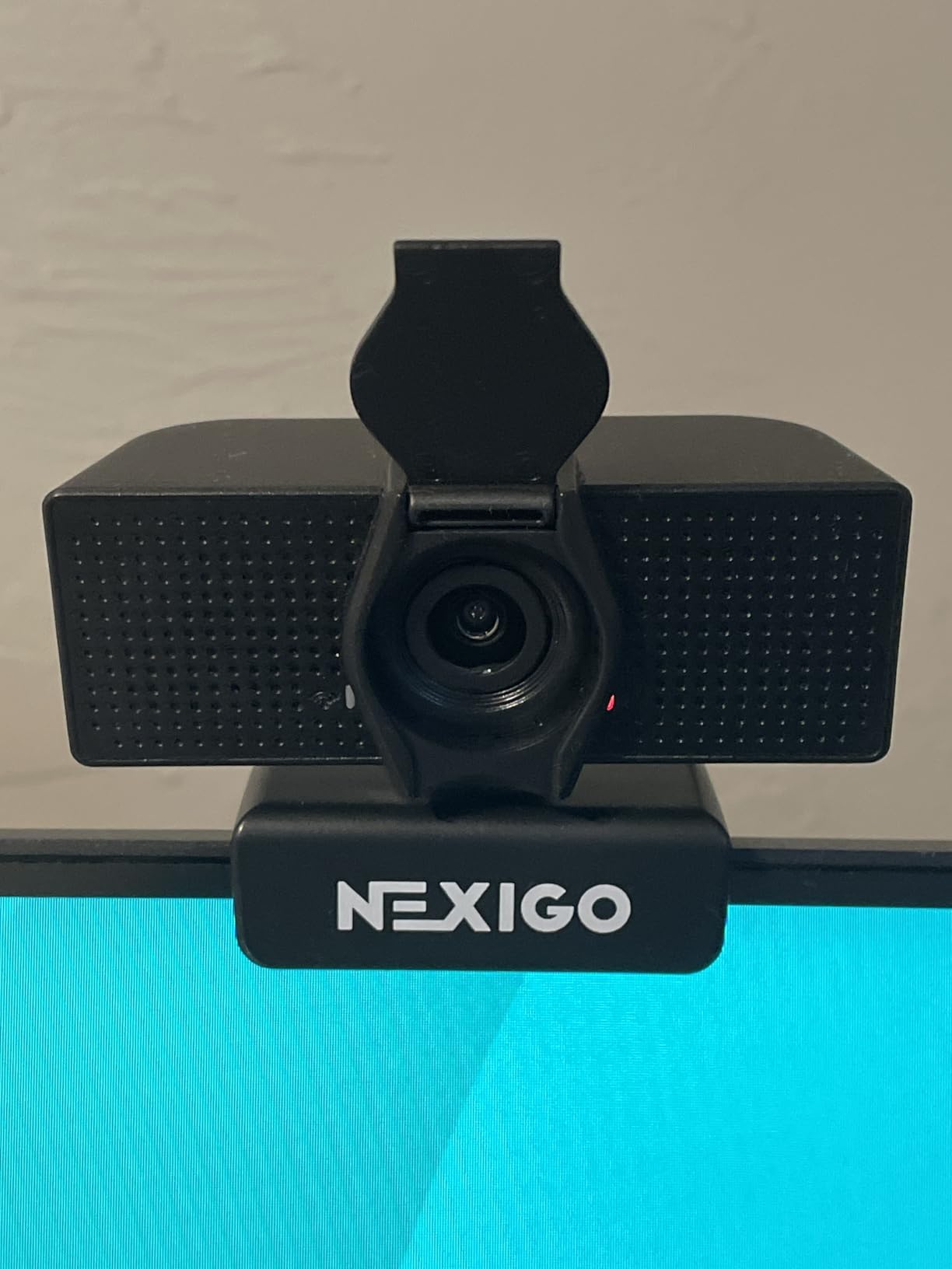 NexiGo N60 1080P Webcam with Microphone, Software Control & Privacy Cover, USB HD Computer Web Camera, Plug and Play, for Zoom/Skype/Teams, Conferencing and Video Calling customer photo 2