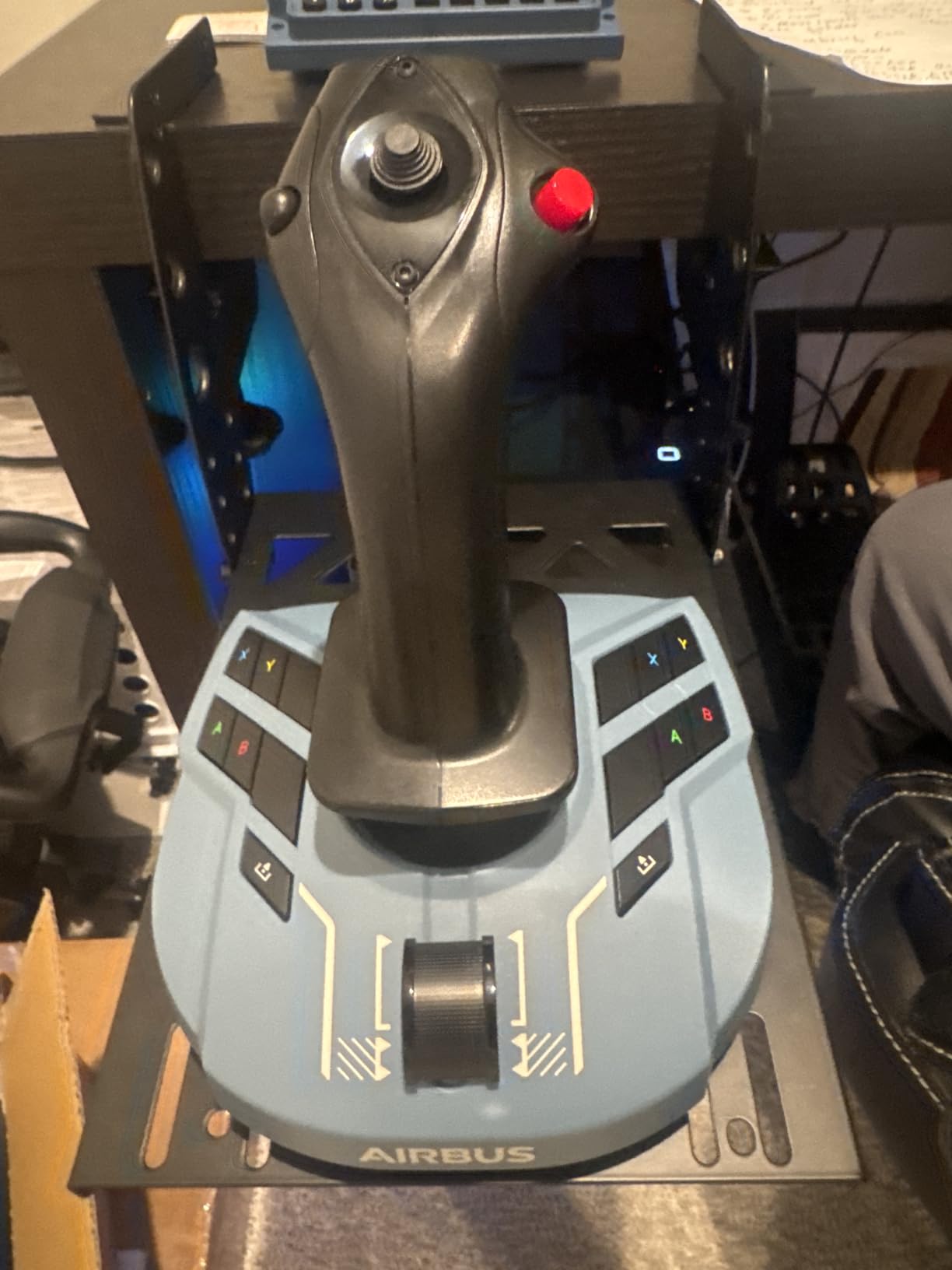 Thrustmaster Flying Clamp (Compatible with Xbox Series X/S, PC) customer photo 1