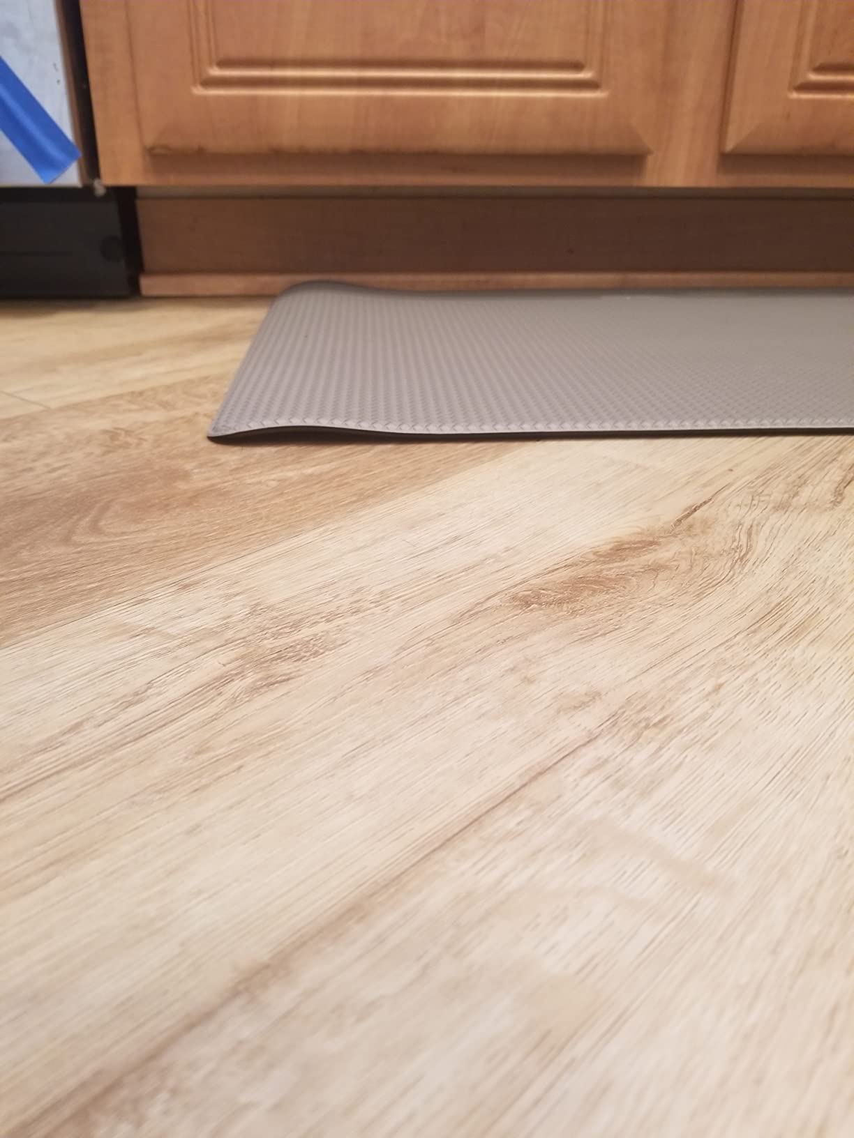 Anti-Fatigue Comfort Mat Non Slip Cushioned Kitchen, Gaming, Office, Standing Desk Mat 18x30 Inch Black customer photo 2