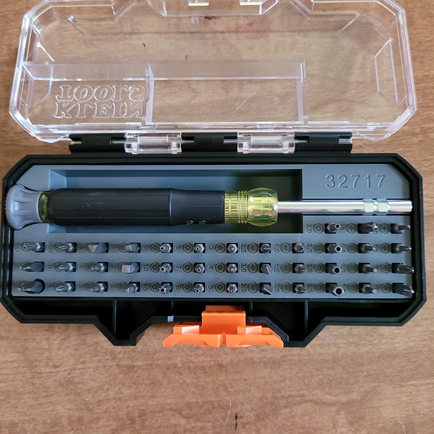 Klein Tools 32717 Precision Screwdriver Set with Case, All-in-One Multi-Function Repair Tool Kit Includes 39 Bits for Apple Products customer photo 2