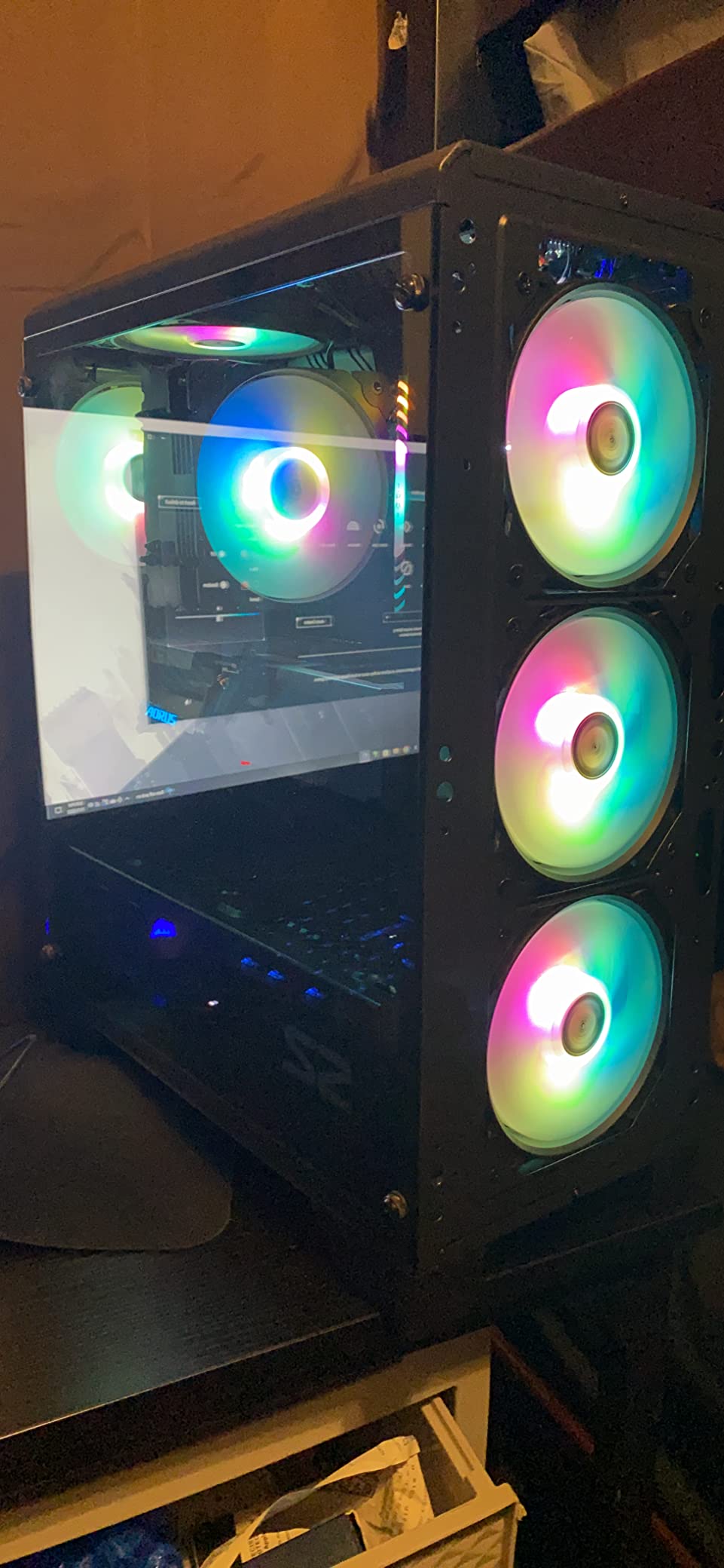 Zalman S2 TG ATX Mid-Tower PC Case, 3 x Pre-Installed 120mm Zalman Quiet Fans (Support up to 8 Fans), High Airflow Mesh Front Panel, Full Tempered Glass Side Panel, Support GPUs up to 330mm, USB 3.0 customer photo 1