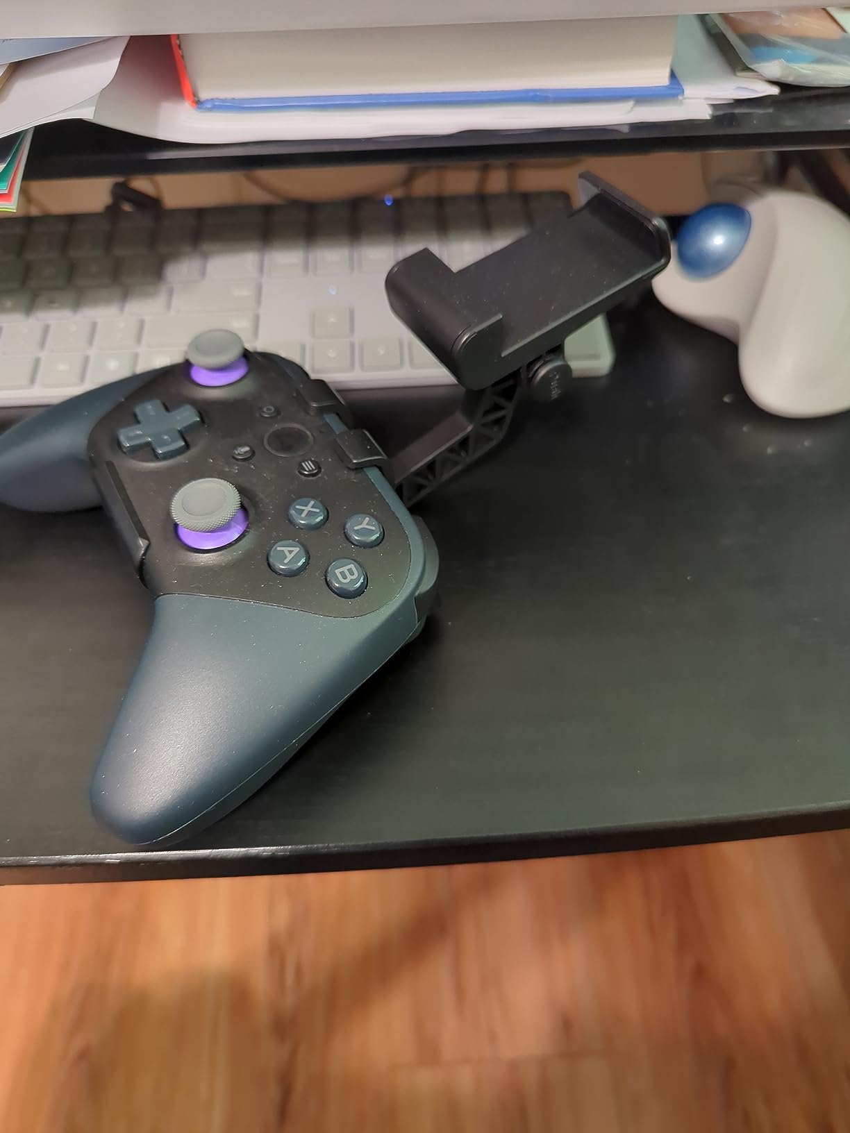 Made For Amazon Phone Clip, for Luna Controller customer photo 1