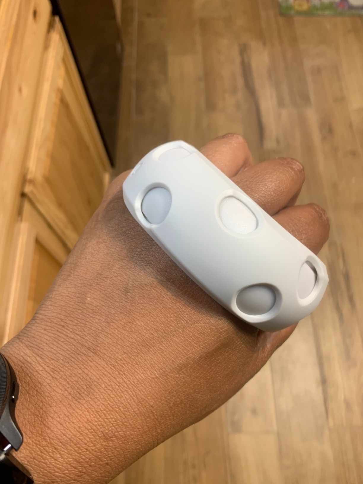 VR Cover Halo Controller Protector Set for Meta Quest 2 (Light Grey) customer photo 2