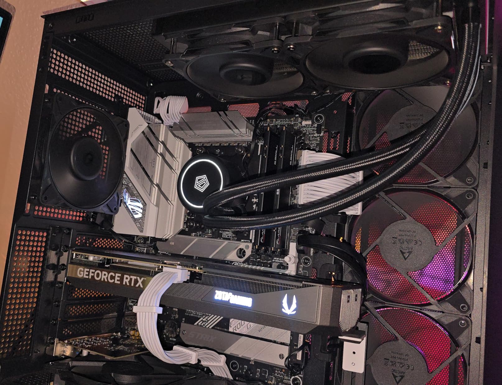 ID-COOLING FROSTFLOW X 240 Snow CPU Water Cooler LGA1700 Compatible AIO Cooler 240mm CPU Liquid Cooler White LED 2x120mm PWM Fans, Intel 1700/1200/115X, AMD AM4/AM5 customer photo 1