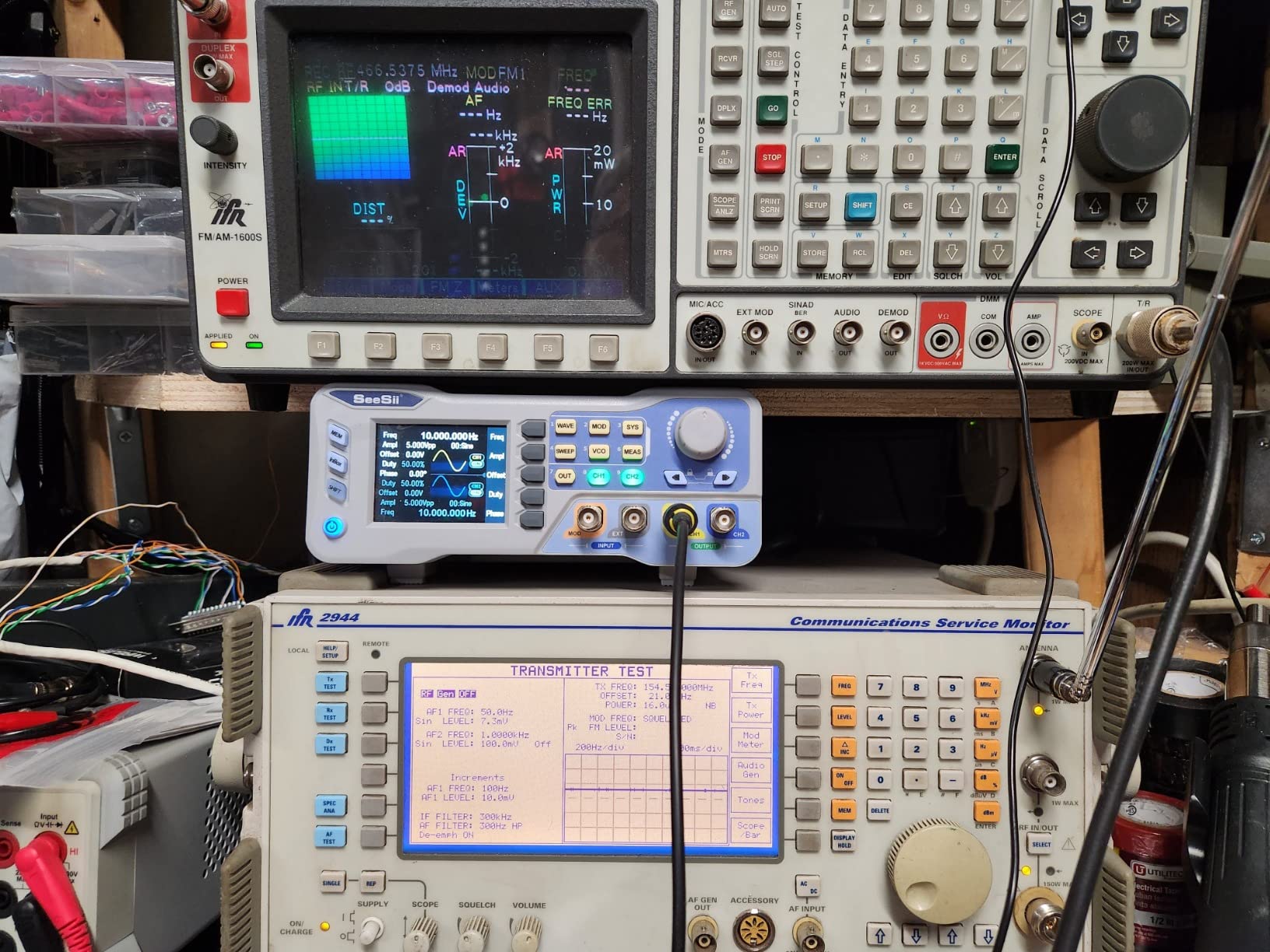 Professional Upgraded DDS Signal Generator Counter, Seesii 60MHz LCD Display High Precision 200MSa/s Dual-Channel Arbitrary Waveform Function Generator Frequency Meter customer photo 2