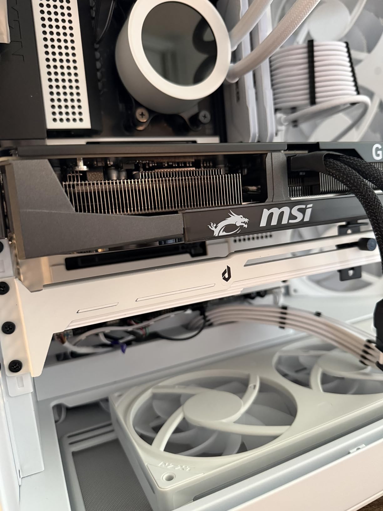 5V 3PIN Addressable RGB Graphics Card GPU Brace Support Video Card Sag Holder,Built-in 5V ARGB Strip,Adjustable Length and Height Support,G276ARGB customer photo 1