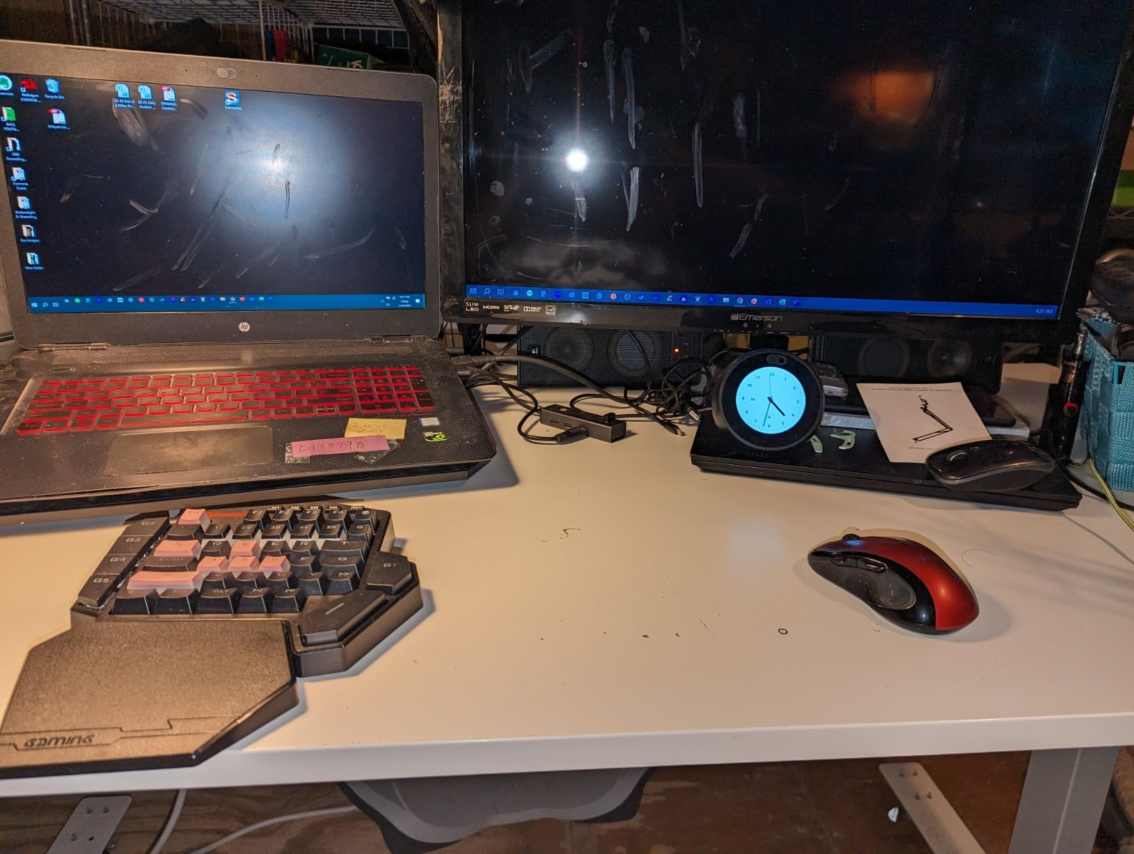 Redragon K585 PRO Wireless One-Handed Mechanical Keyboard, 42 Keys 3-Mode RGB 40% Gaming Keypad w/ 7 Onboard Macro Keys, Detachable Wrist Support, Rechargeable Battery (Blue Switch) customer photo 1