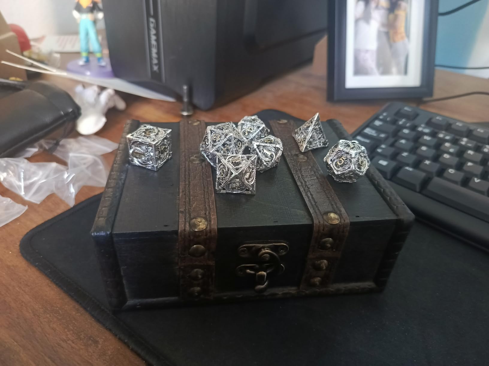 AncientDeer DND Dice Set 7 Pieces D&D Pure Copper Hollow Polyhedral DND Dice W/Gift Box & Dice Bag for DND RPG Explorers Savage World and Table DND Dungeons and Dragons Role Playing customer photo 1