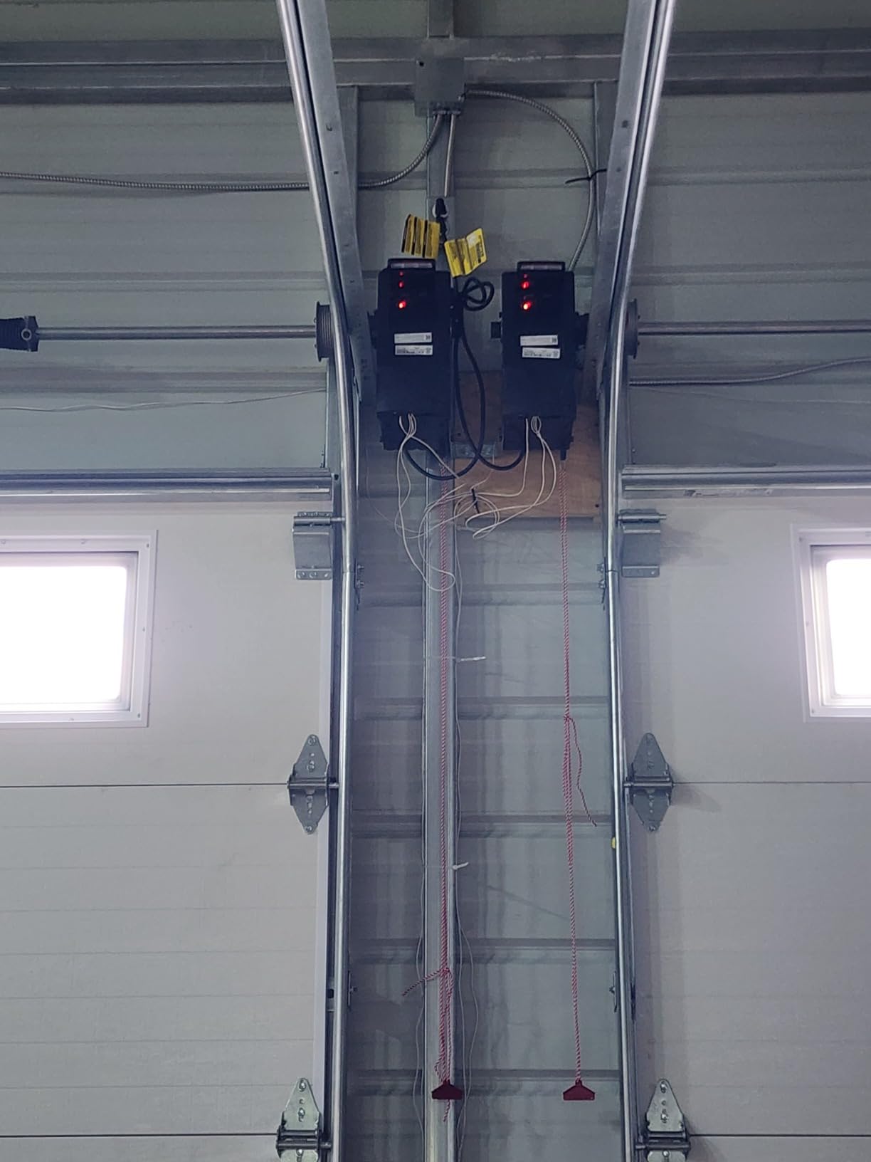 Genie B6172H Wall Mount Smart Garage Door Opener, DC Motor Lifts up to 14ft high 850lbs - Space Saving Jackshaft Design customer photo 1