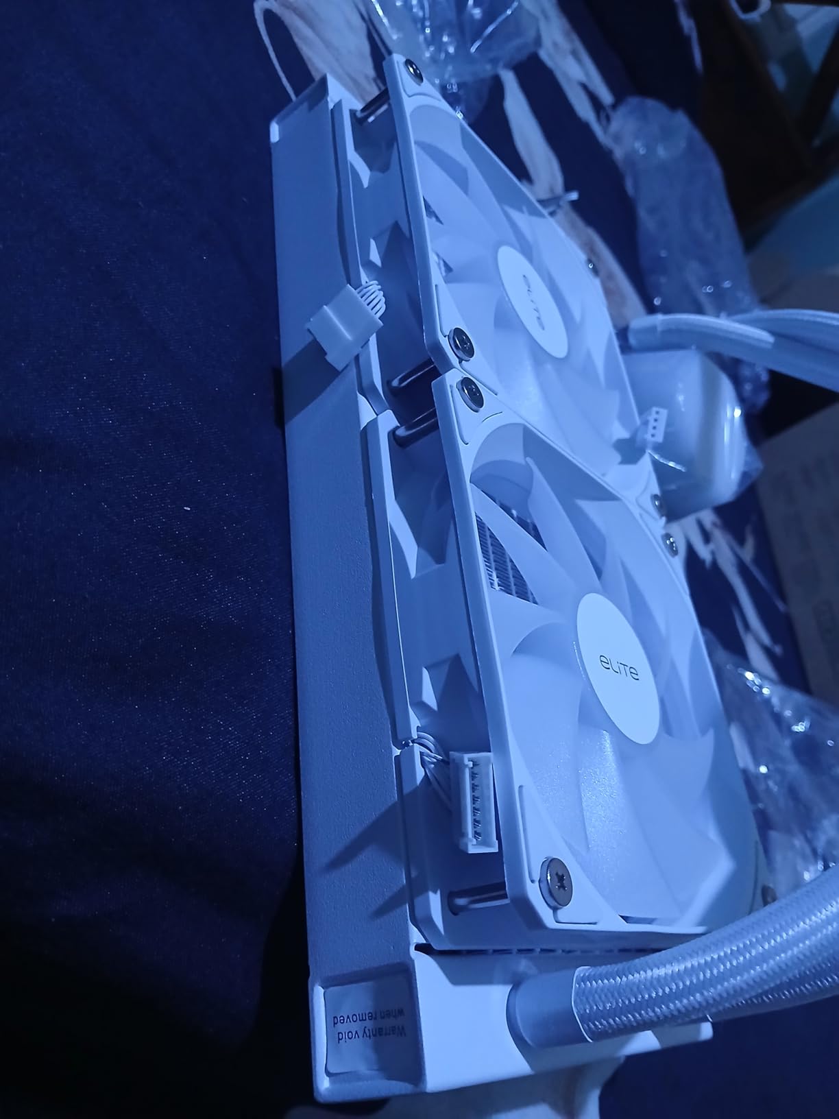 Cooler Master Elite Liquid 240 CPU AIO Cooler - 240mm Radiator, 2x ARGB PWM Fans, Dual-Chamber Pump Design, Ultra-Quiet High-Performance Cooling, AMD AM5/AM4 & Intel LGA 1851/1700, White customer photo 2