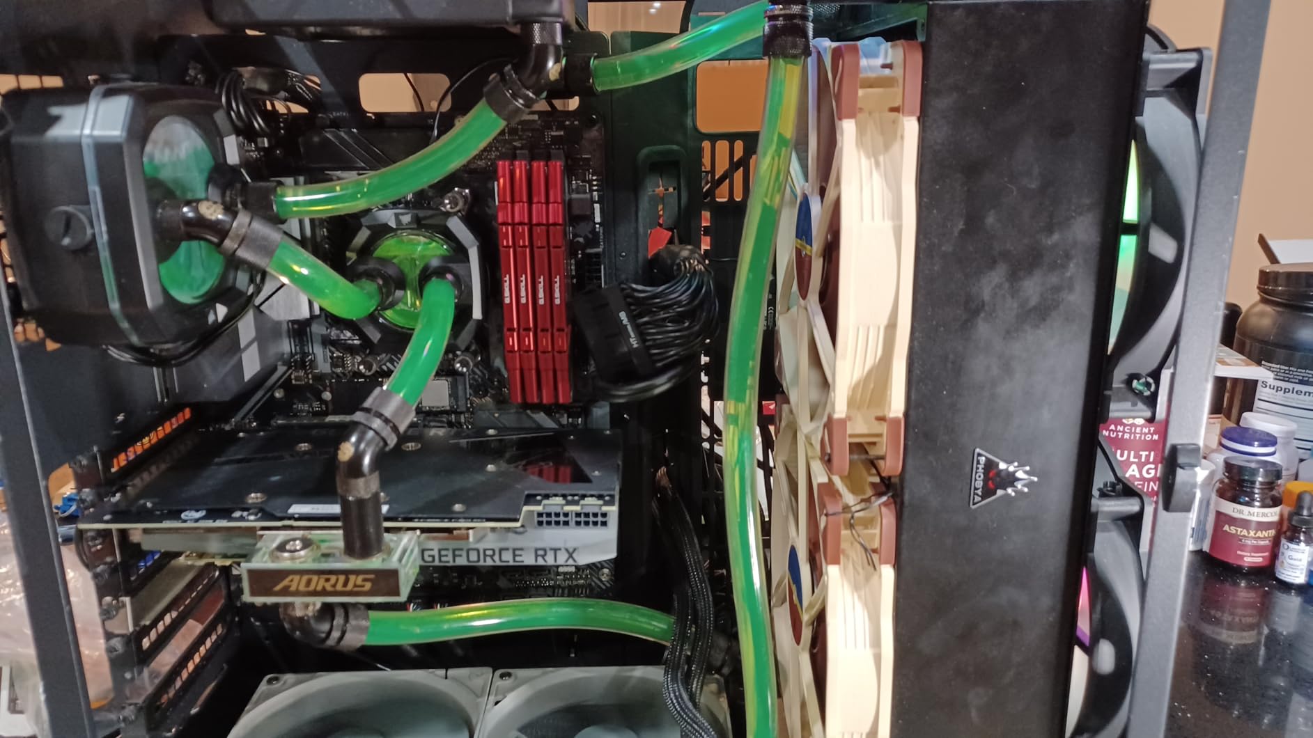 CORSAIR Hydro X Series, XL8, Performance Coolant, 1L, Translucent Blue customer photo 1