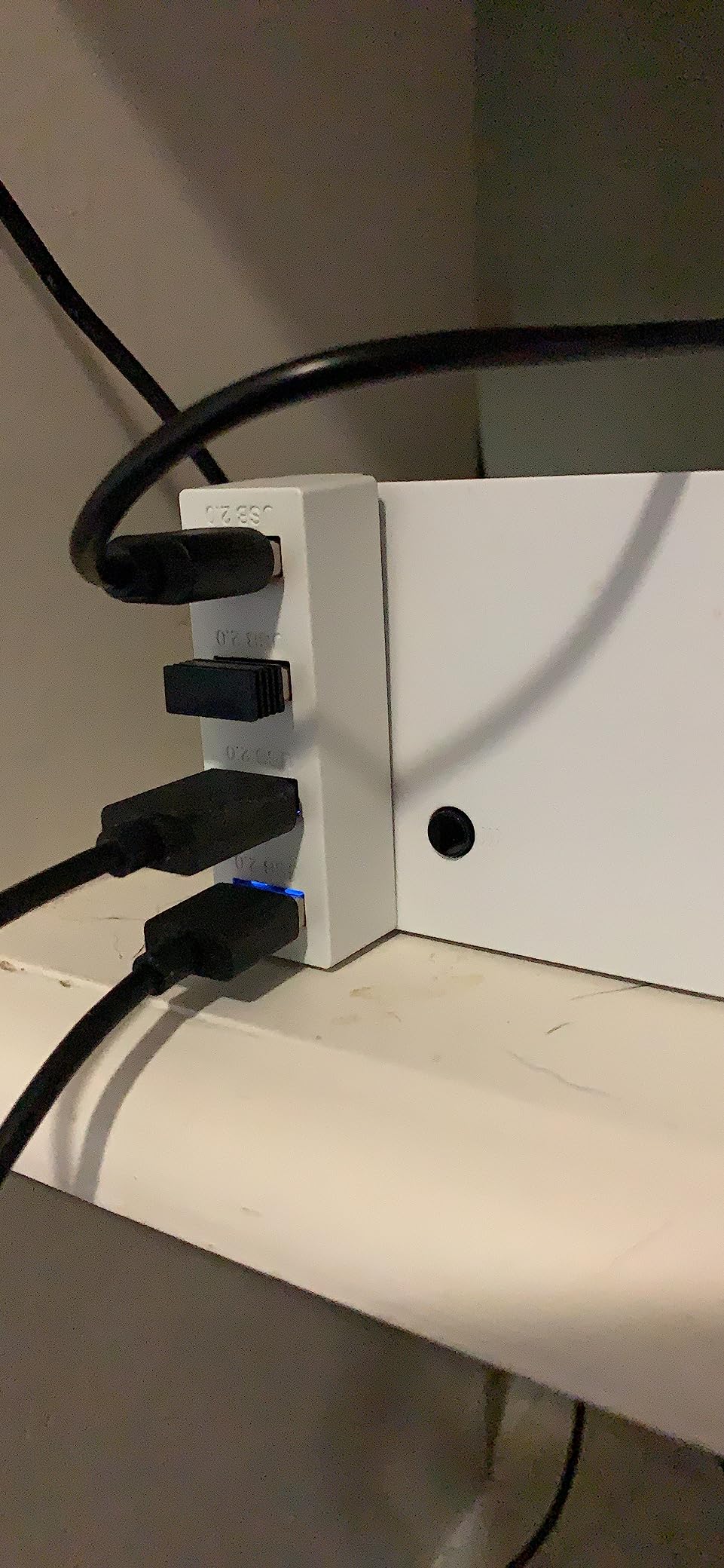 JZW-Shop 4 Ports USB Hub 2.0 for Xbox Series S, High Speed USB Hub Splitter Expansion Adapter Compatible with Xbox Series S Console customer photo 2